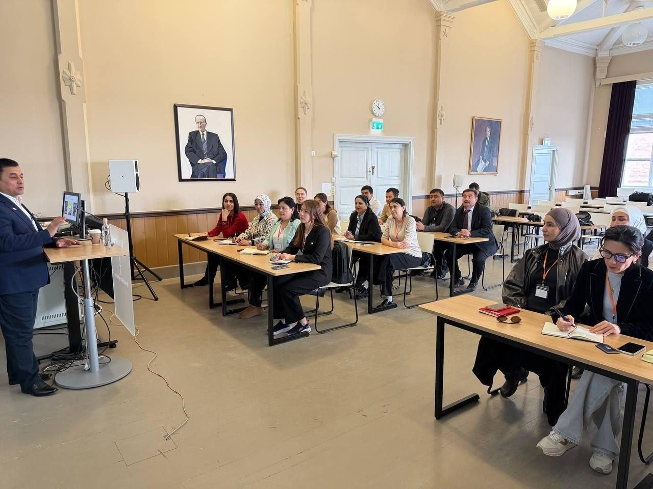 Продолжается зарубежная стажировка ташкентских педагогов