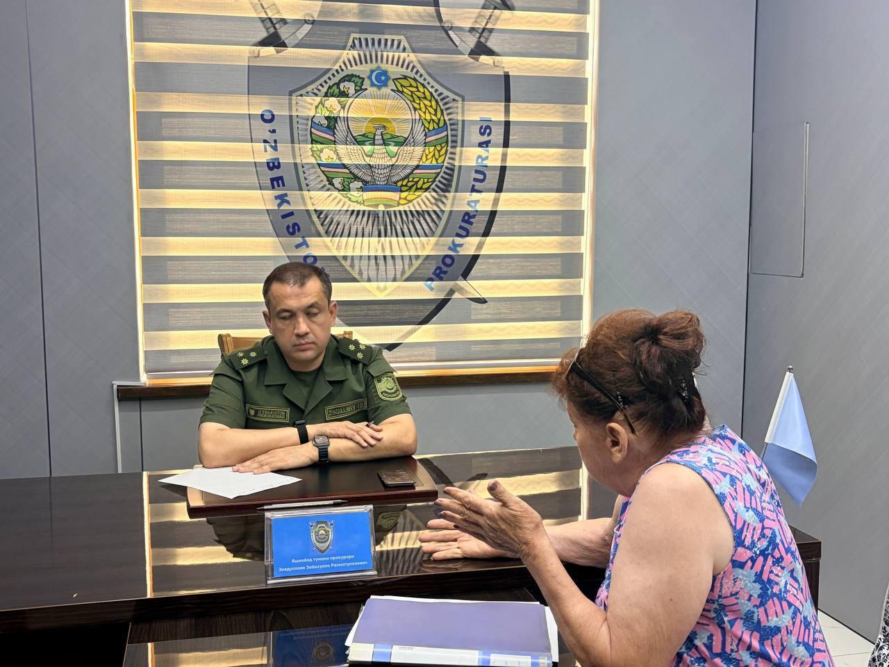 Yashnabad District Prosecutor Z. Ziyadullaev held a reception of citizens in the building of the district prosecutor's office.